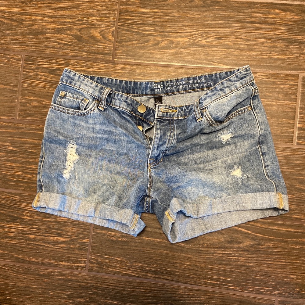 Gap Sexy Boyfriend shorts